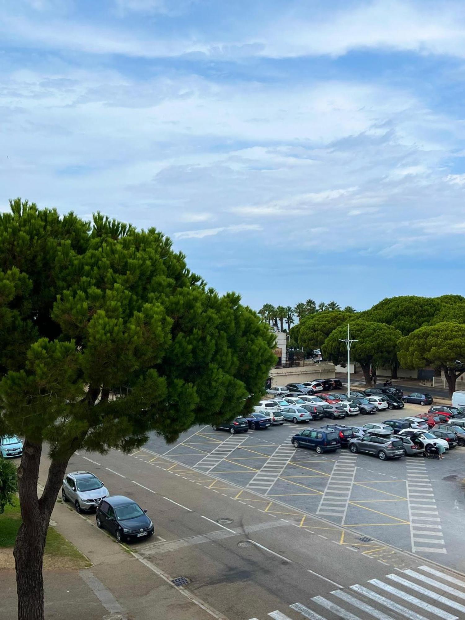 Appartement Devant La Mer + Parking Le Grau-du-Roi Exterior foto